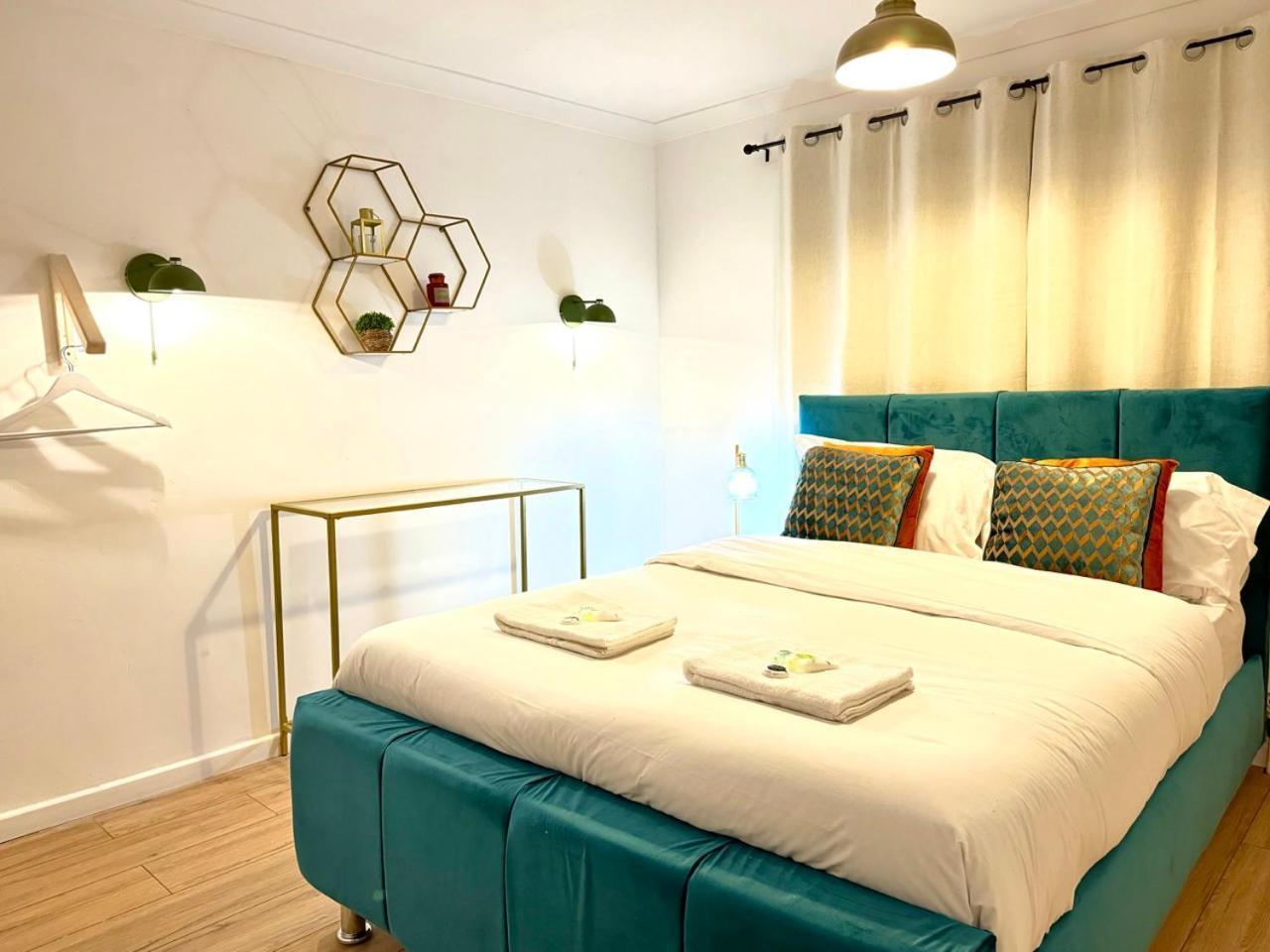 Rnm - Business Professionals Ready, Cost Effective For Large Stays! 3 Bedroom Lounge, Private Access & Entire Place, Kitchen & Washroom With Amenities, Smart Tv, Easy Access, Fast Wifi, Large Driveway, Great Transport Links, Near Worcester Hospital A Dış mekan fotoğraf